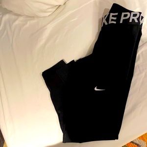 Nike Pro work out leggings